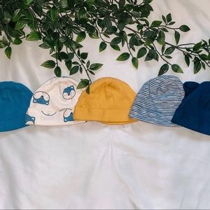 5 for $6🐝 Carters Newborn Hats bundle set